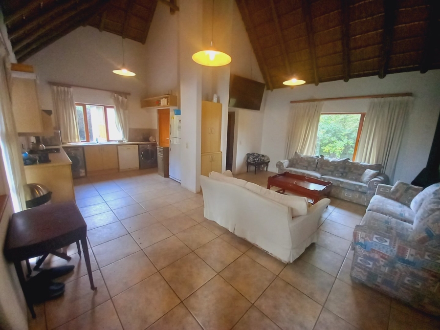 4 Bedroom Property for Sale in Boschenvaal River Front Lodges Free State